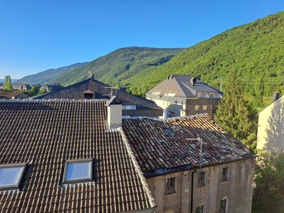 Apartamento Casa Coti Biescas  Buitenkant foto